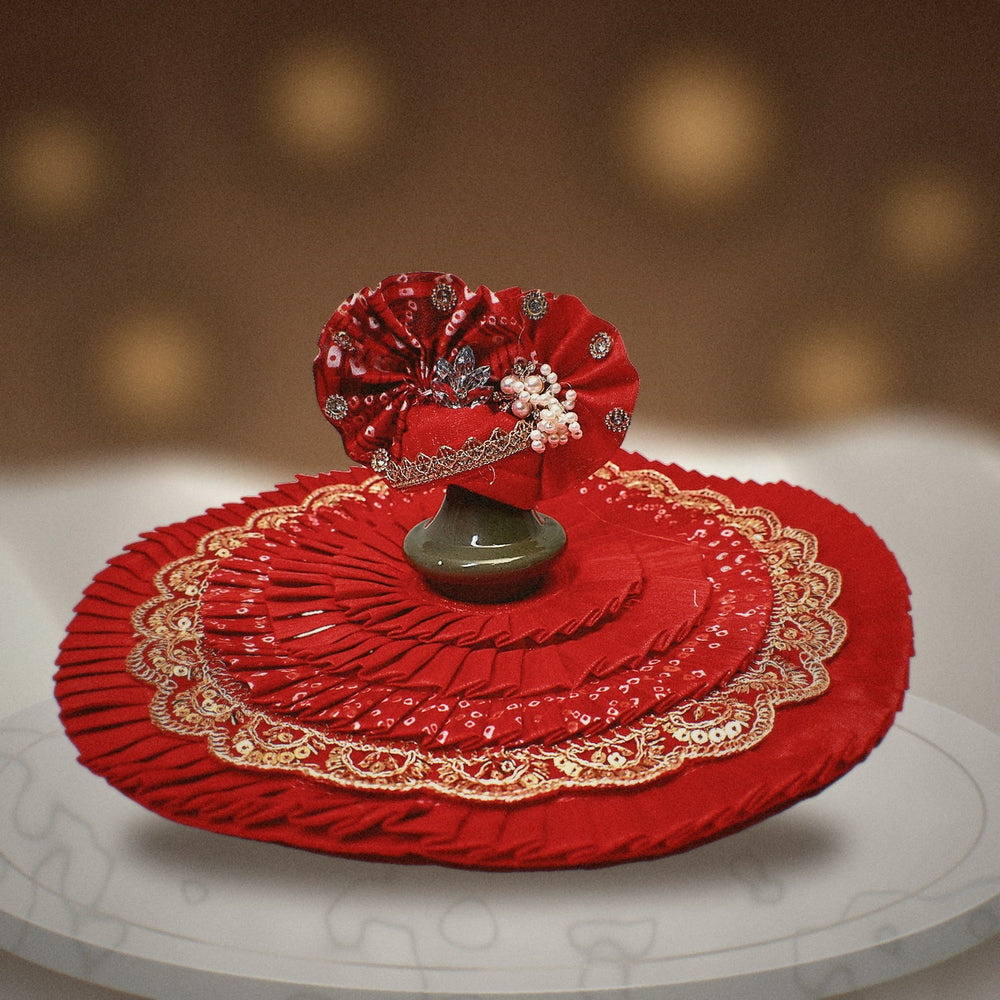 Sindoori Leher poshak, three tiers of pleats